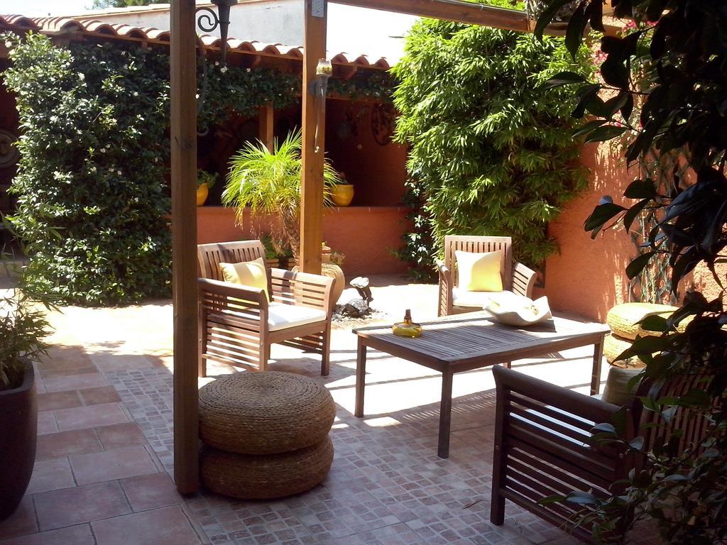 Bed and Breakfast La Gentoliere Pollestres Exterior foto