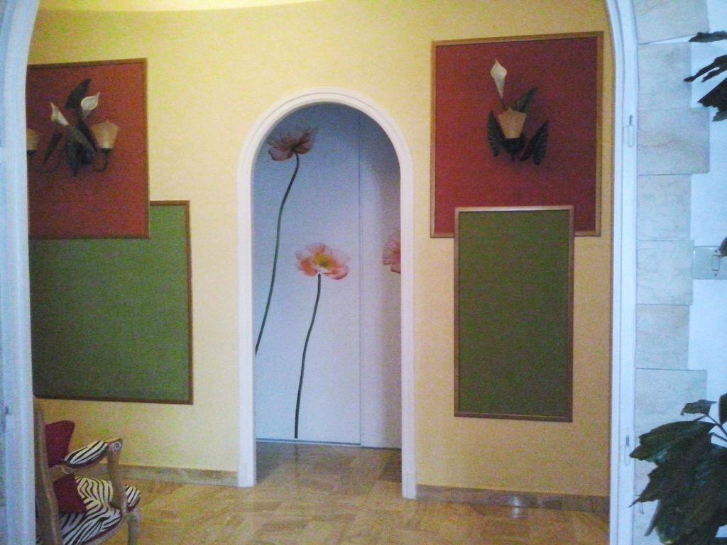 Bed and Breakfast La Gentoliere Pollestres Exterior foto