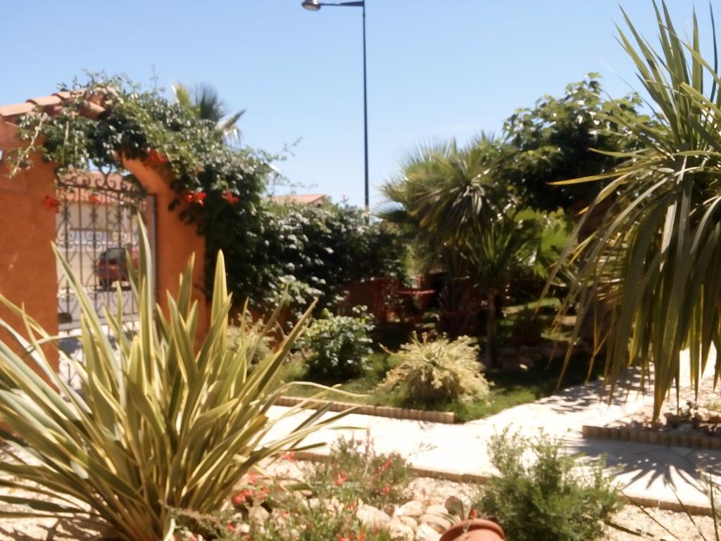 Bed and Breakfast La Gentoliere Pollestres Exterior foto