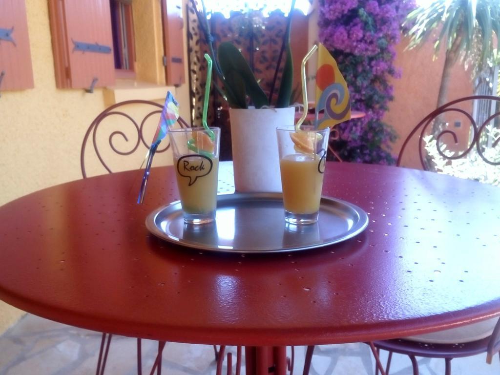 Bed and Breakfast La Gentoliere Pollestres Exterior foto