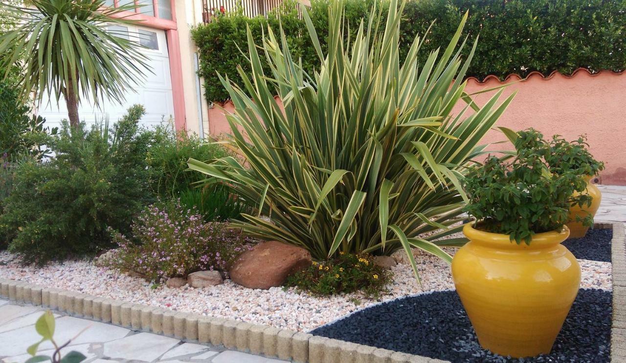 Bed and Breakfast La Gentoliere Pollestres Exterior foto